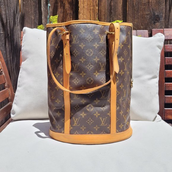 Louis Vuitton Handbags - Louis Vuitton Tote Bag Bucket GM Tote Bag Bucket GM Browns Monogram